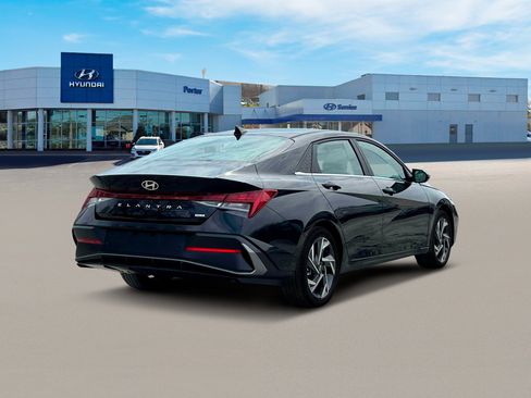 New 2025 Hyundai Elantra Limited image 7