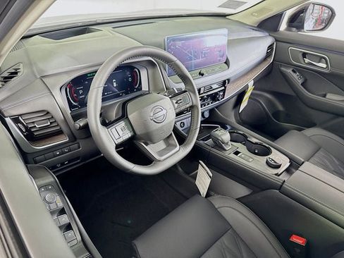 New 2026 Nissan Rogue Platinum w/ Platinum Premium Package image 9