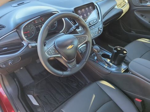 Used 2021 Chevrolet Malibu LT w/ Leather Package image 12