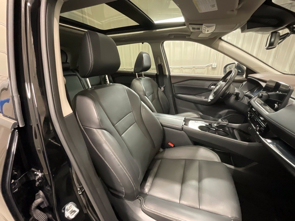 Used 2023 Nissan Rogue SL w/ SL Premium Package FWD image 13