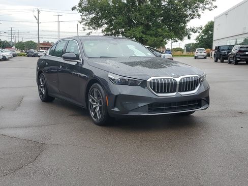 New 2027 BMW 530i xDrive w/ Premium Package AWD/4WD image 7