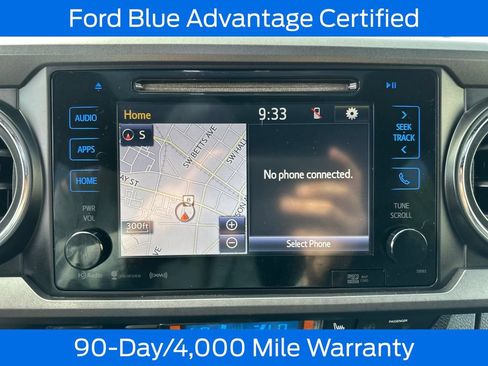 Used 2016 Toyota Tacoma TRD Off-Road w/ Premium & Technology Package AWD/4WD image 21