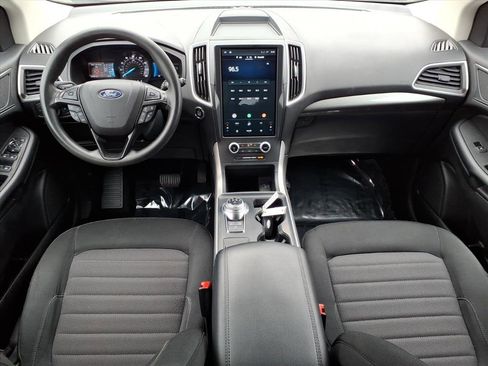 Used 2022 Ford Edge SE image 11