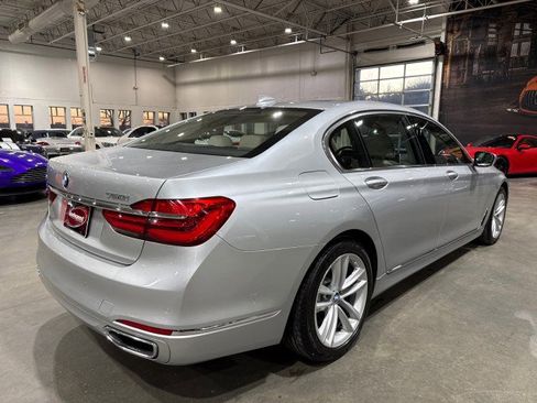 Used 2016 BMW 750i xDrive image 36