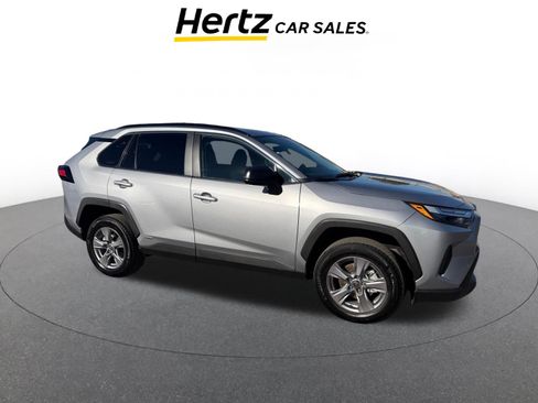 Used 2025 Toyota RAV4 LE image 1