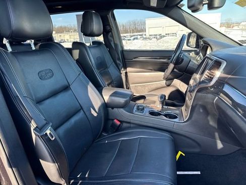 Used 2015 Jeep Grand Cherokee Overland image 12