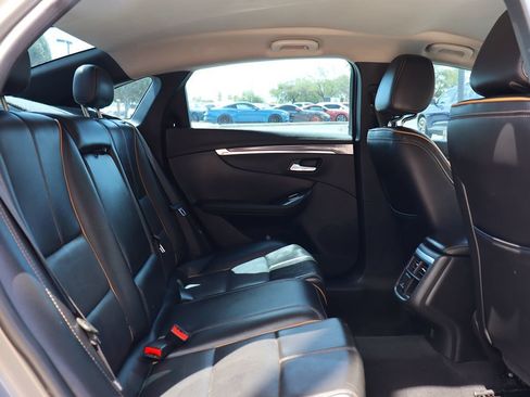 Used 2019 Chevrolet Impala Premier FWD image 27