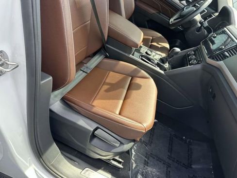 Used 2023 Volkswagen Atlas SE w/ Panoramic Sunroof Package image 8