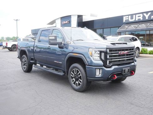 Used 2020 GMC Sierra 3500 AT4 w/ AT4 Premium Package AWD/4WD image 2