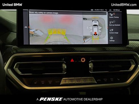 Used 2024 BMW X4 M40i w/ Premium Package image 9