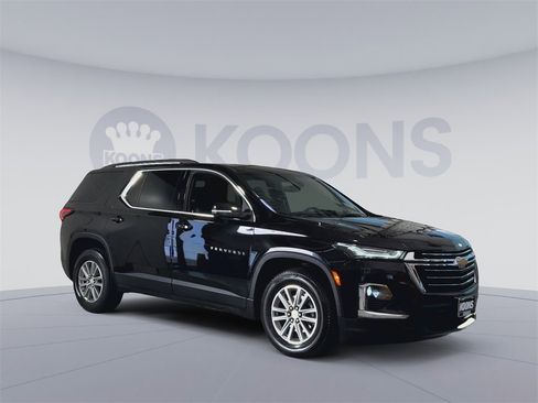 Used 2023 Chevrolet Traverse LT w/ LPO, Roadside Safety Package image 2