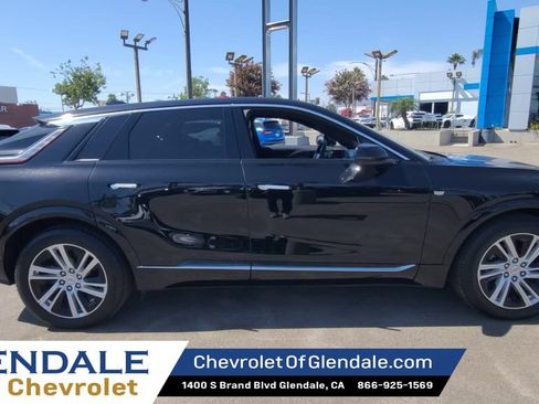 Certified 2024 Cadillac Lyriq Tech RWD image 9