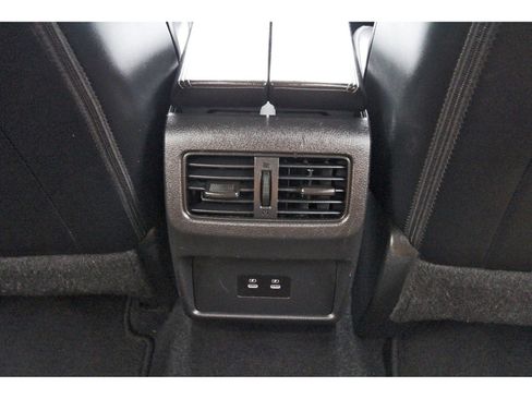 Used 2024 Nissan Rogue SV w/ SV Premium Package FWD image 15