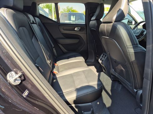Used 2023 Volvo XC40 B5 Ultimate w/ Climate Package AWD/4WD image 29