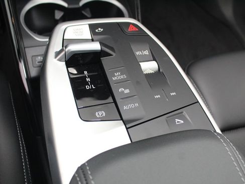 Used 2026 BMW X1 xDrive28i w/ Technology Package image 13