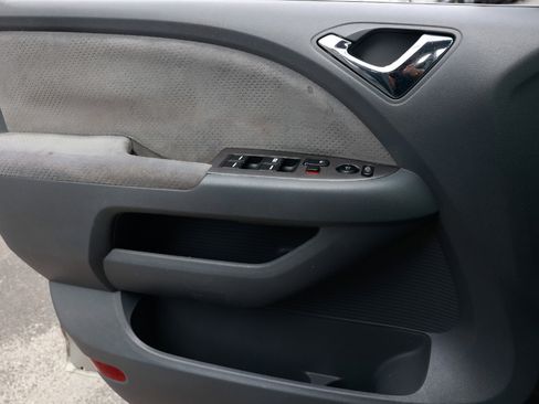 Used 2005 Honda Odyssey LX image 40