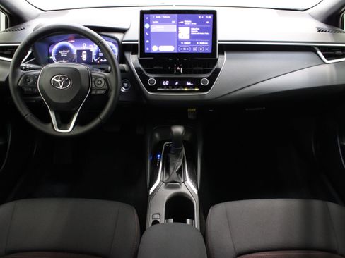 Used 2026 Toyota Corolla SE w/ SE Premium Package FWD image 27
