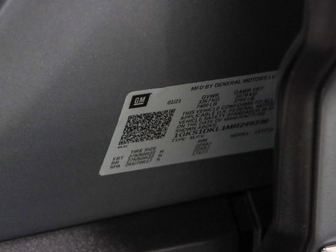 Used 2021 GMC Yukon Denali w/ Denali Premium Package image 39