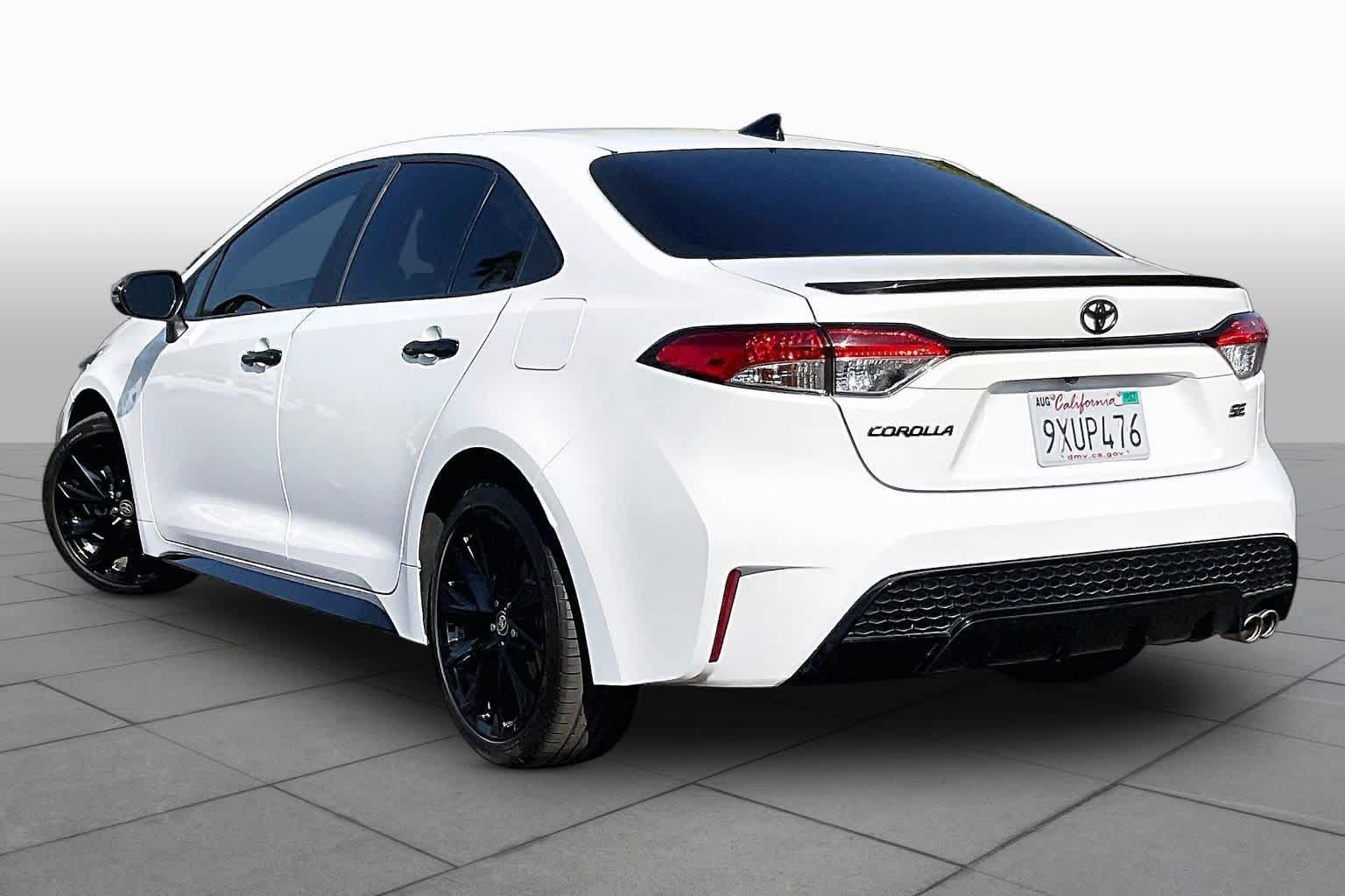 Used 2022 Toyota Corolla SE w/ Carpet Mat Package (TMS) FWD image 11