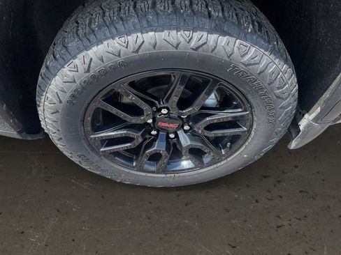 Used 2023 GMC Sierra 1500 Elevation AWD/4WD image 9