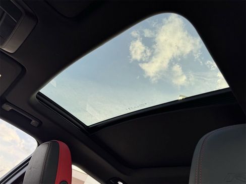 New 2026 Chevrolet Equinox EV RS image 23