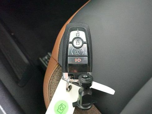 Certified 2025 Ford Bronco Sport Outer Banks w/ Outer Banks Tech Package+ image 33