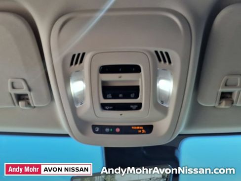 Used 2023 Buick Envision Avenir AWD/4WD image 29
