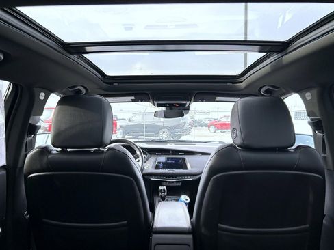 Certified 2023 Cadillac XT4 Sport w/ Cold Weather Package image 23