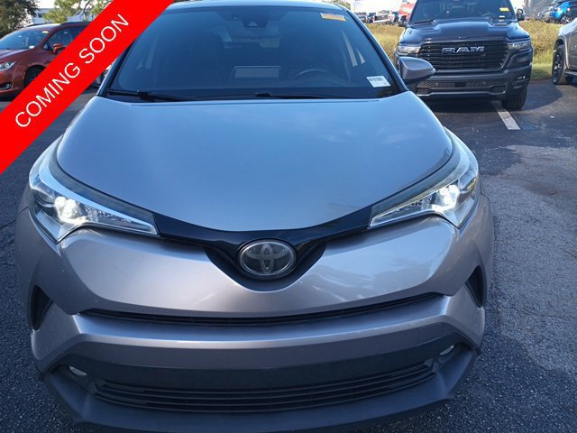Used 2019 Toyota C-HR Limited FWD image 6