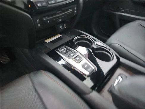 Used 2020 Honda Pilot Black Edition image 17