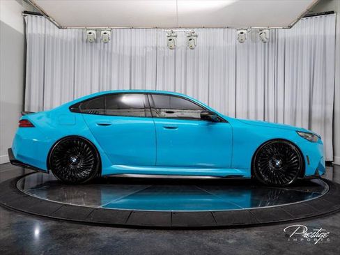 Used 2026 BMW M5 w/ Carbon Package AWD/4WD image 22