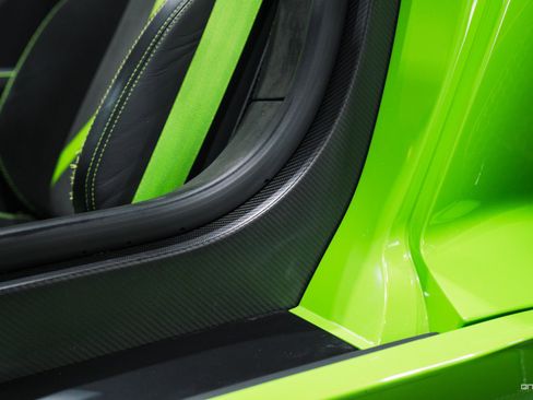 Used 2021 Lamborghini Aventador SVJ image 29