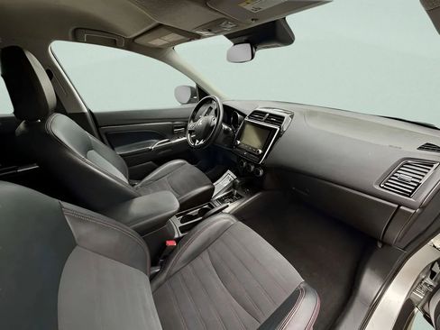 Used 2022 Mitsubishi Outlander Sport SE image 21