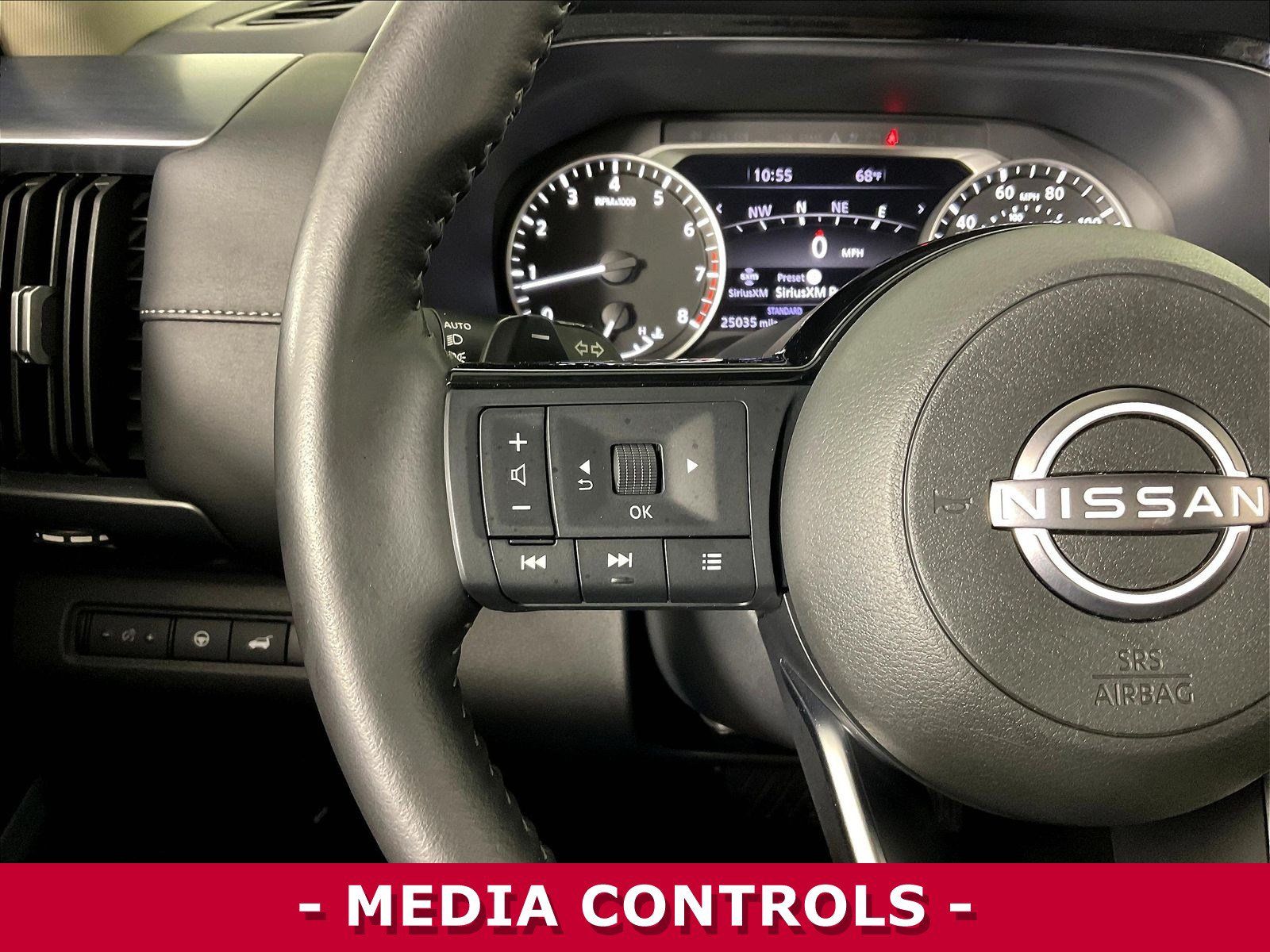 Certified 2025 Nissan Pathfinder SL FWD image 11
