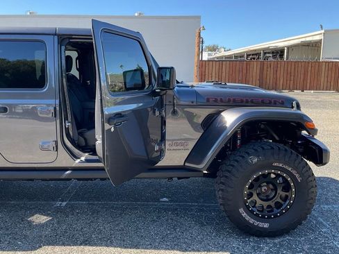 Used 2021 Jeep Gladiator Rubicon image 38