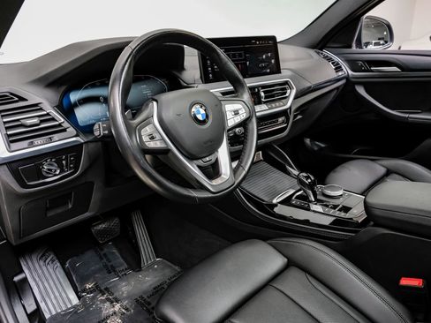 Used 2024 BMW X4 xDrive30i image 3