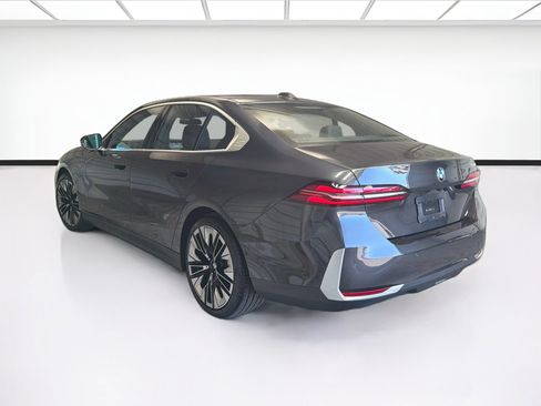 Used 2025 BMW 530i RWD image 6