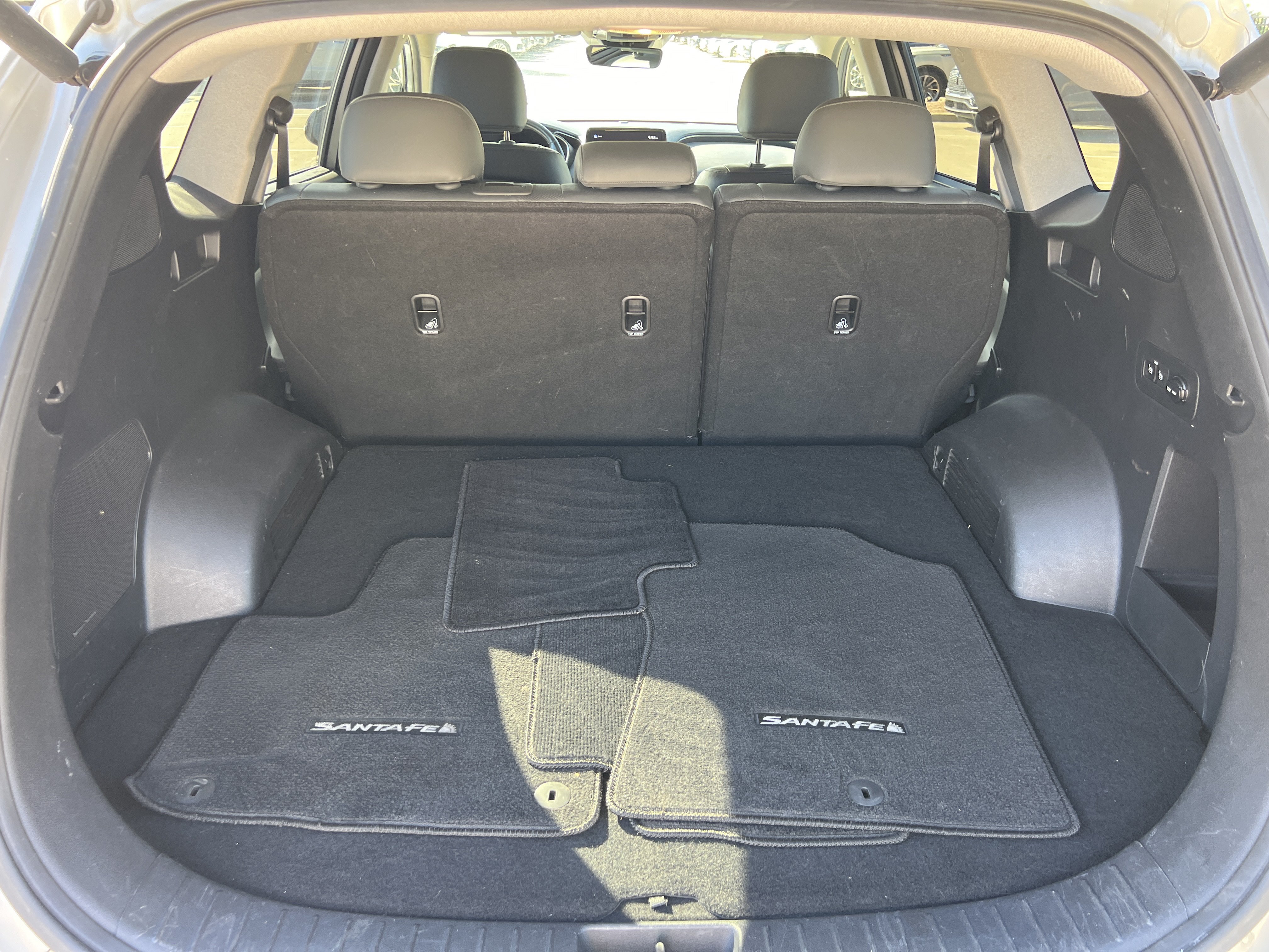 Used 2021 Hyundai Santa Fe Limited FWD image 31