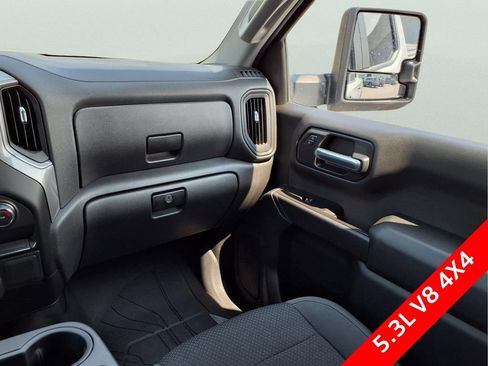 Used 2019 Chevrolet Silverado 1500 Custom w/ Custom Max Trailering Package AWD/4WD image 15