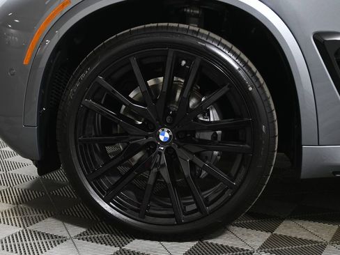 New 2026 BMW X5 xDrive40i w/ M Sport Package AWD/4WD image 12