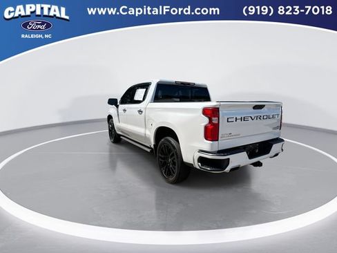 Used 2021 Chevrolet Silverado 1500 High Country w/ Technology Package AWD/4WD image 6