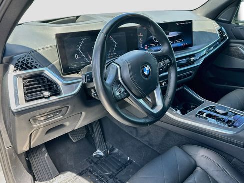 Used 2025 BMW X5 sDrive40i w/ Climate Comfort Package RWD image 9