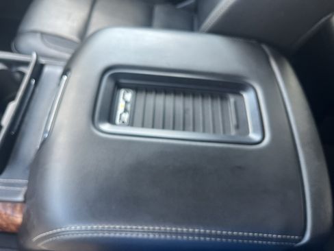 Used 2016 Chevrolet Suburban LTZ AWD/4WD image 22