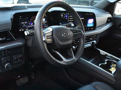 Certified 2025 Chevrolet Tahoe Z71 w/ Sun And Tow Package image 26