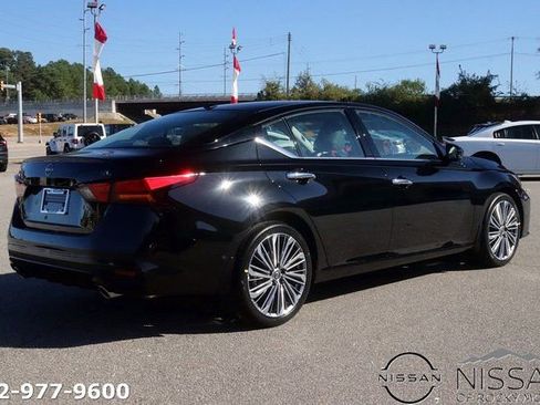 New 2025 Nissan Altima 2.5 SL image 5