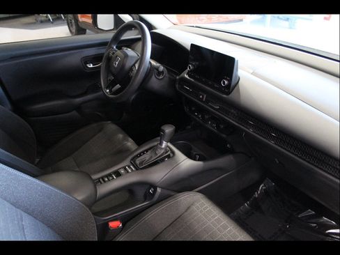 Certified 2023 Honda HR-V LX image 23