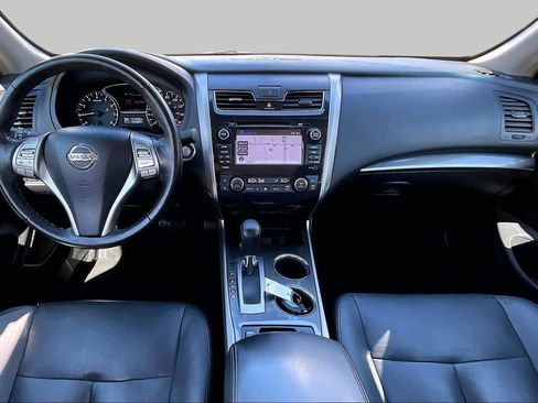 Used 2013 Nissan Altima 2.5 SL w/ Technology Pkg FWD image 16