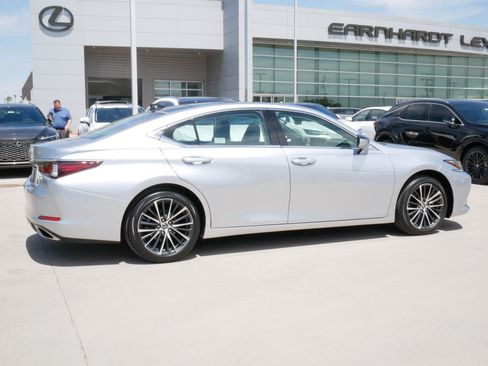 Certified 2025 Lexus ES 350 w/ Premium Package FWD image 7