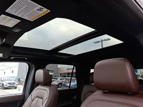 Certified 2024 Ford Expedition Limited image 15