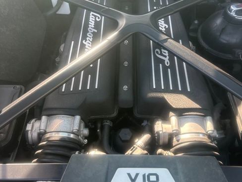 Used 2015 Lamborghini Huracan LP 610-4 image 38